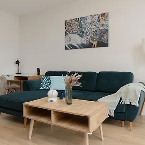Chłodna European Square By Renters Apartament