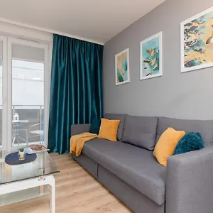 Wawrzyszewska By Renters Apartament